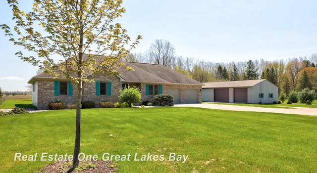 Photo of 3562 N Gleaner Rd, Freeland, MI 48623