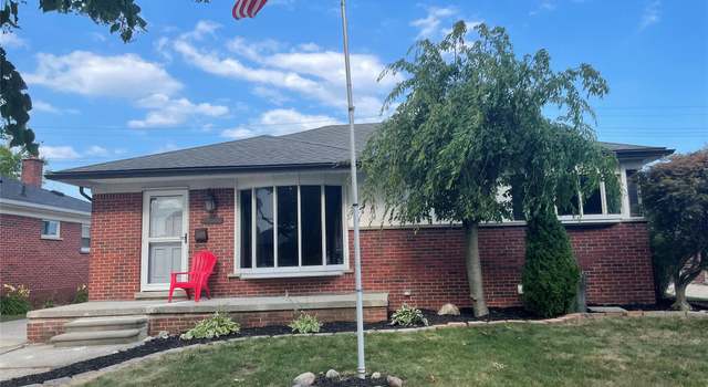 Photo of 25506 San Rosa Dr, Saint Clair Shores, MI 48081