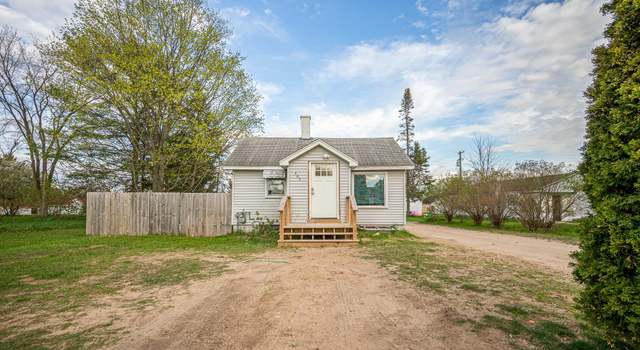 Photo of 505 S Cherry St, Kalkaska, MI 49646