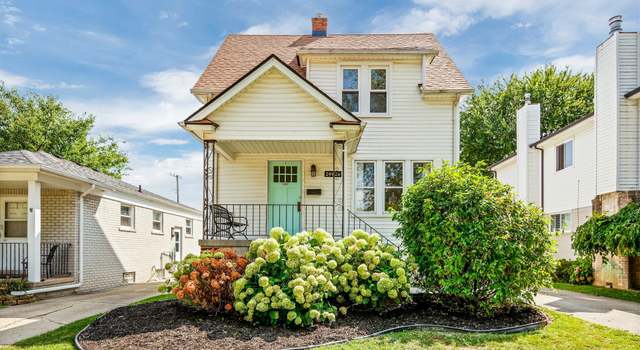Photo of 20826 Erben St, St Clair Shores, MI 48081