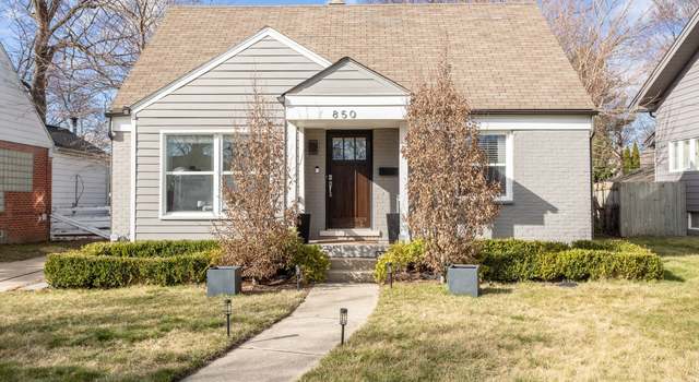 Photo of 850 W Lincoln St, Birmingham, MI 48009