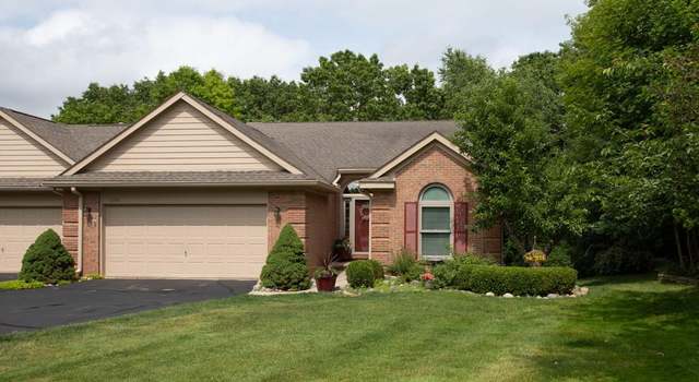 Photo of 1128 Eagle Nest Dr, Milford, MI 48381