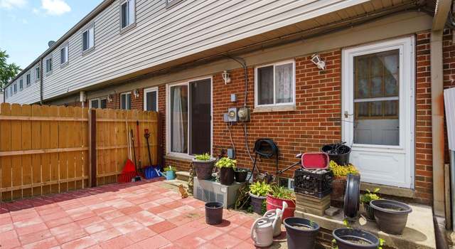 Photo of 25630 Salem St, Roseville, MI 48066