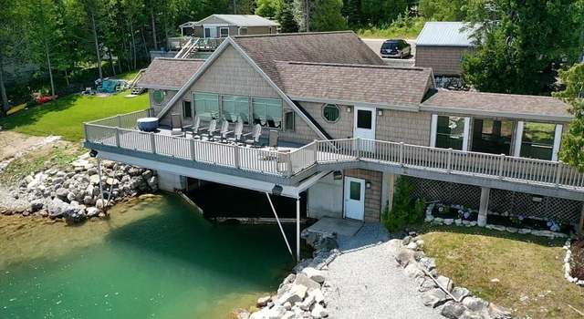 Photo of 1422 Sims St, De Tour Village, MI 49725