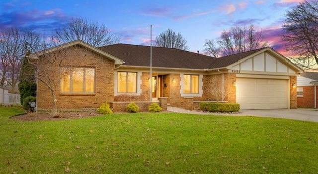 Photo of 45484 Klingkammer St, Utica, MI 48317