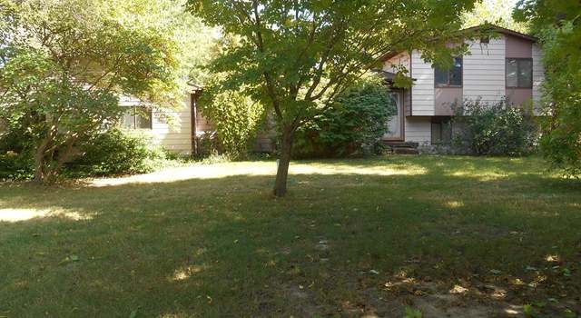 Photo of 5836 Gracelawn St, North Branch, MI 48461