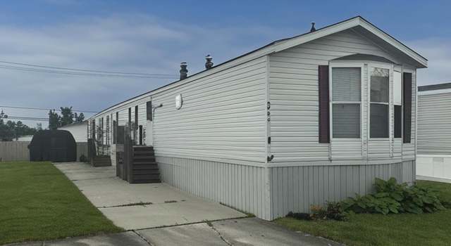 Photo of 20456 Harmony Dr, Clinton Township, MI 48036