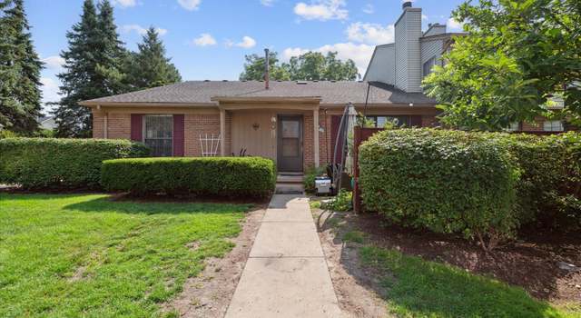 Photo of 38819 Country Cir, Farmington Hills, MI 48331