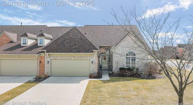 Photo of 37143 Southwind Ct #38, Farmington Hills, MI 48331