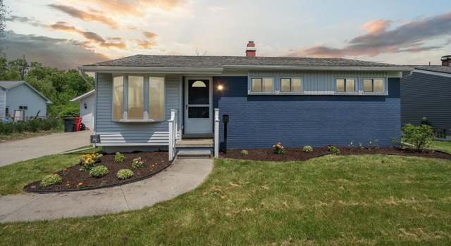Photo of 1041 Prince St, Milford, MI 48381