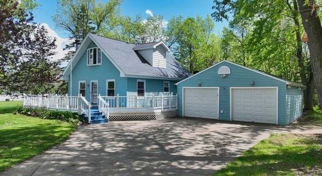 Photo of 1117 Lincoln Dr, Lake Isabella, MI 48893