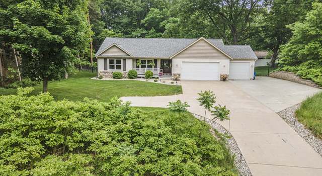 Photo of 18440 Iroquois Dr, Spring Lake, MI 49456