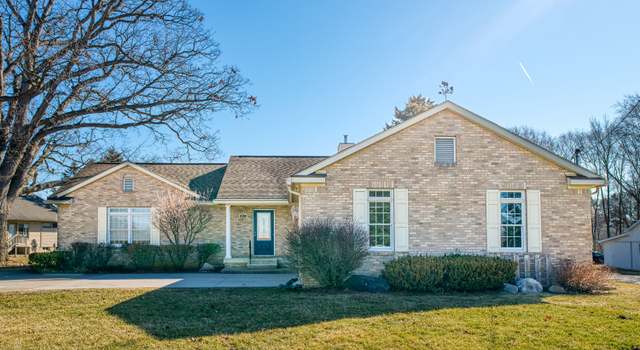 Photo of 530 N Grand Ave, Fowlerville, MI 48836