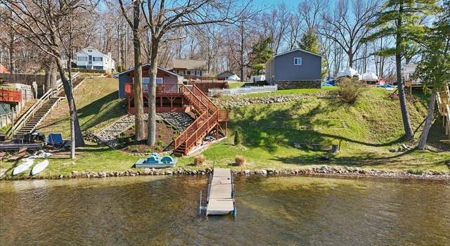 Photo of 1131 Lakeshore Dr, Columbiaville, MI 48421