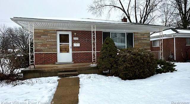 Photo of 28050 Los Olas Dr, Warren, MI 48093