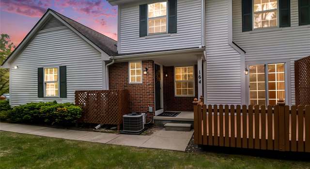 Photo of 164 Barrington Cir, Lake Orion, MI 48360
