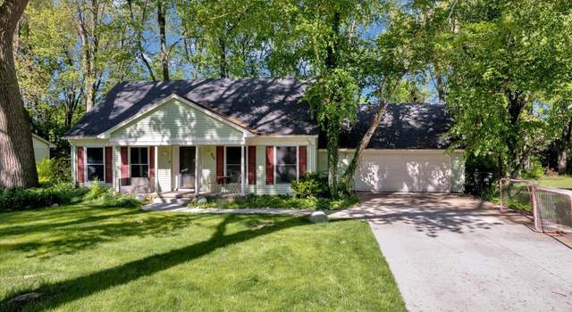 Photo of 326 Orchardale Dr, Rochester Hills, MI 48309