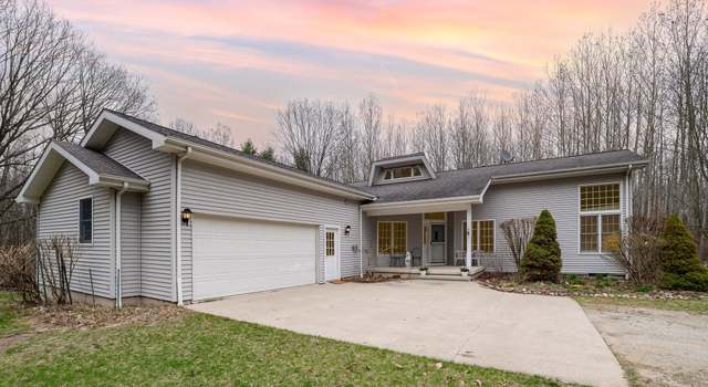 Photo of 11300 Alfreds Way, Riverdale, MI 48877