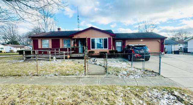 Photo of 1201 Lillian Dr, Flint, MI 48505