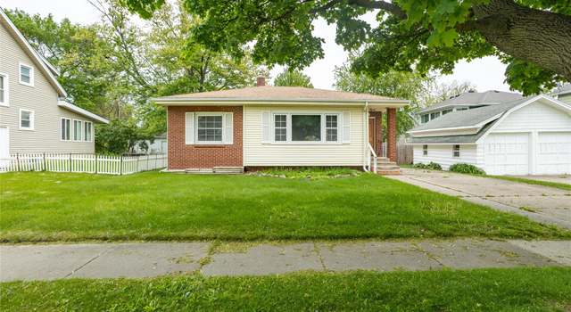 Photo of 2028 9th Street St, Port Huron, MI 48060