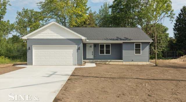 Photo of 1260 18th St, Marysville, MI 48040