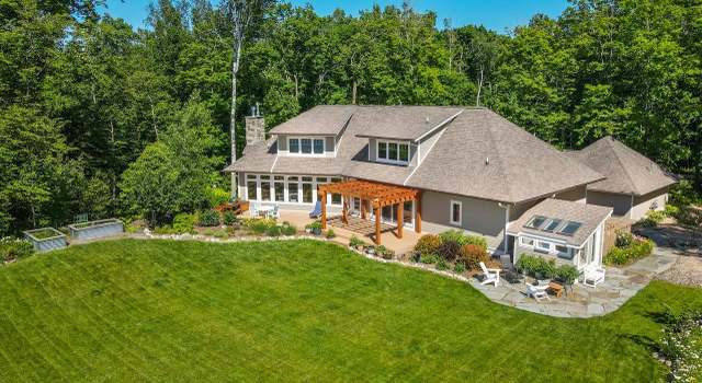 Photo of 4201 N High Bluffs Dr, Leland, MI 49654