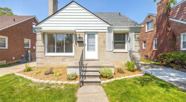 Photo of 21167 Lancaster St, Grosse Pointe Woods, MI 48225