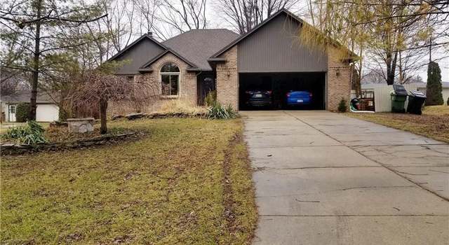 Photo of 53447 Bancroft Dr, Shelby Twp, MI 48316
