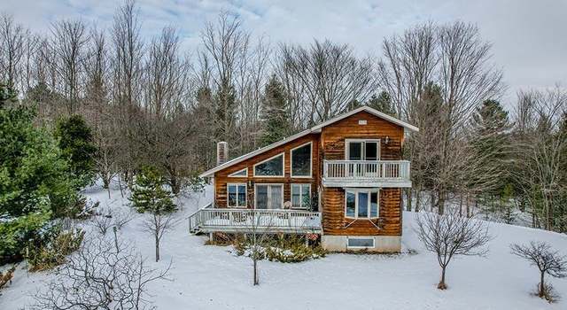 Photo of 3065 Leisure Ln, Boyne City, MI 49712