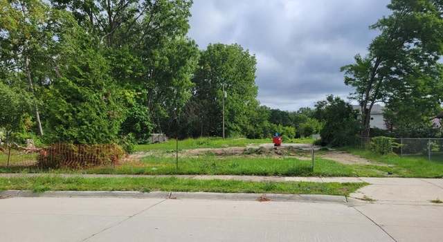 Photo of 26336 Moses St, Flat Rock, MI 48134