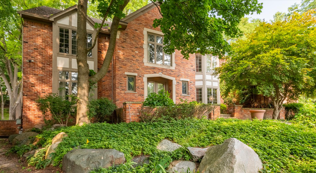 Photo of 4309 Copper Cliff Ct, Bloomfield Hills, MI 48302
