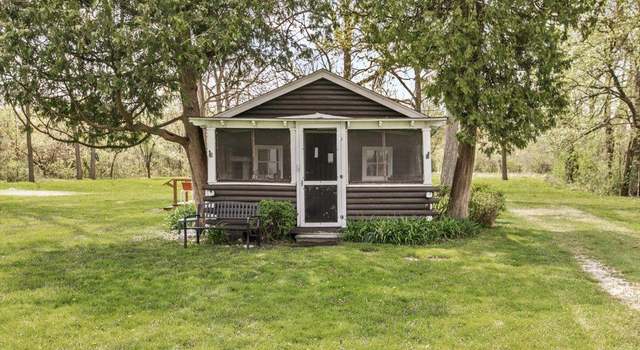 Photo of 8636 N River Rd, Cottrellville, MI 48039