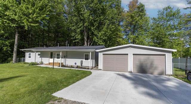 Photo of 2832 N West River Rd, Sanford, MI 48657
