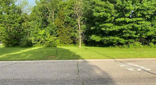 Photo of 667 Bending Brook Dr, Flushing, MI 48433