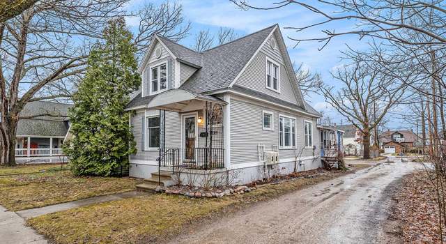 Photo of 241 E 9th St, Traverse City, MI 49684