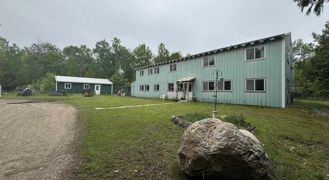 Photo of 474 Lake Shore Dr, Charlevoix, MI 49720