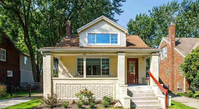 Photo of 907 University PL Pl, Grosse Pointe, MI 48230