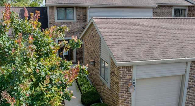 Photo of 6896 Northcrest Way E #15, Clarkston, MI 48346