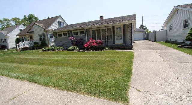 Photo of 983 Winston Dr, Monroe, MI 48161