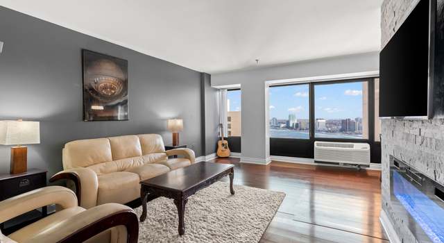 Photo of 300 Riverfront Dr Unit 27C, Detroit, MI 48226