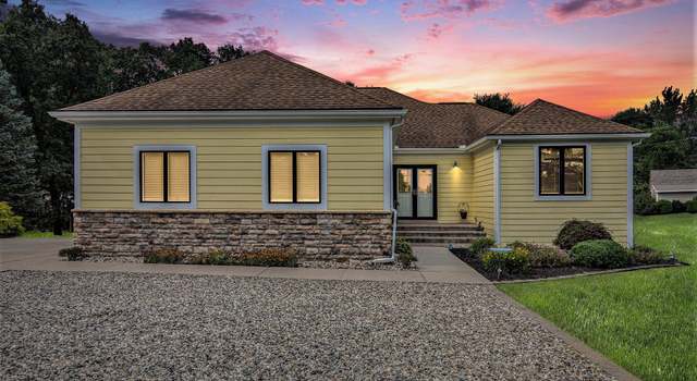 Photo of 1282 Indianwood Rd, Orion Charter Township, MI 48362