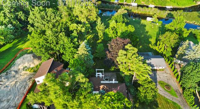 Photo of 2665 Middlebelt Rd, West Bloomfield, MI 48324