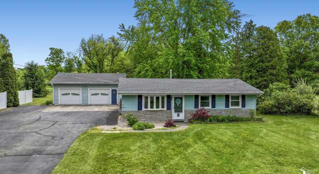 Photo of 9730 Douglas Rd, Temperance, MI 48182
