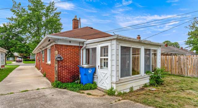 Photo of 5734 Hubbell St, Dearborn Heights, MI 48127