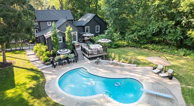 Photo of 1266 Washington Rd, Rochester, MI 48306