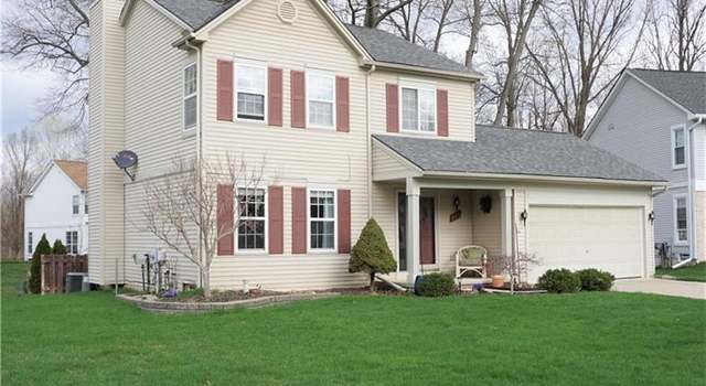 Photo of 915 Oak Creek Dr, South Lyon, MI 48178