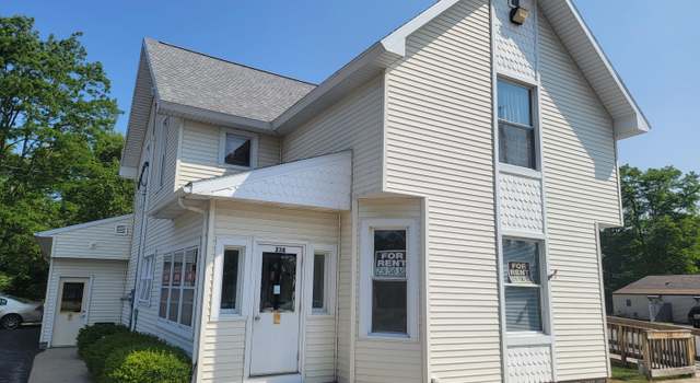 Photo of 238 W Parkdale Ave, Manistee, MI 49660