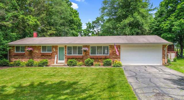 Photo of 61900 Richfield St, South Lyon, MI 48178