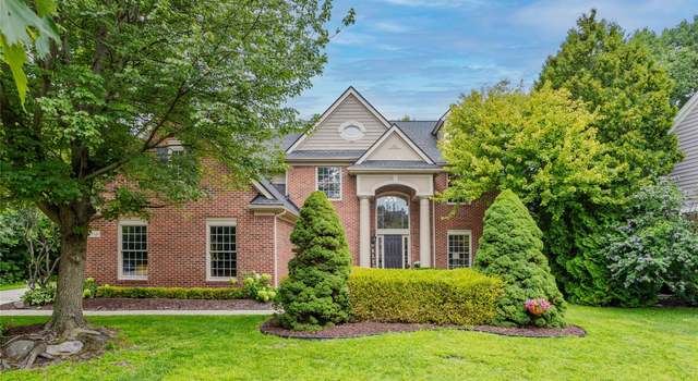 Photo of 47320 Autumn Park Ct, Novi, MI 48374