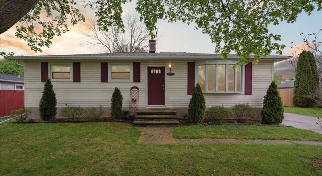 Photo of 6015 Margaret St, South Rockwood, MI 48179
